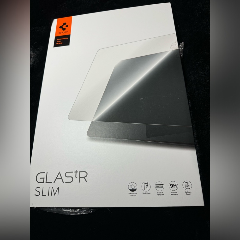 Open box Spigen Screen Protector for HP Pavilion x360 14"